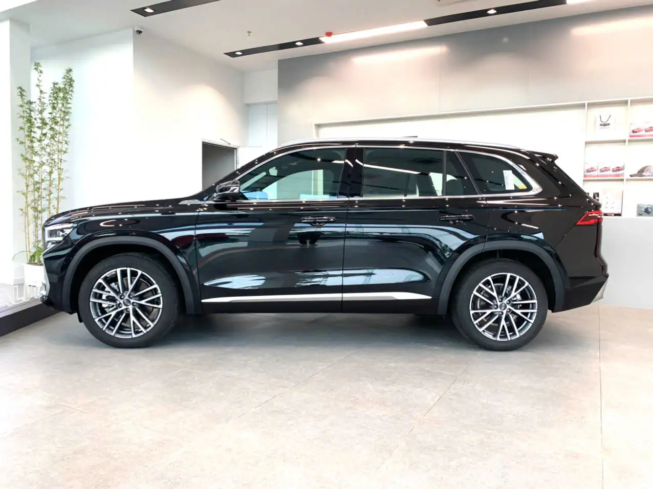 Geely Monjaro Premium